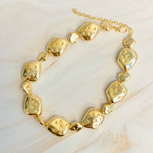 Load image into Gallery viewer, Starlight Golden Pebble Necklace
